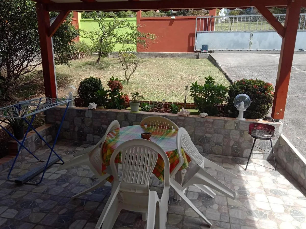 Villa La Casa Binecha avec Jacuzzi à Baillif Hébergement de vacances
